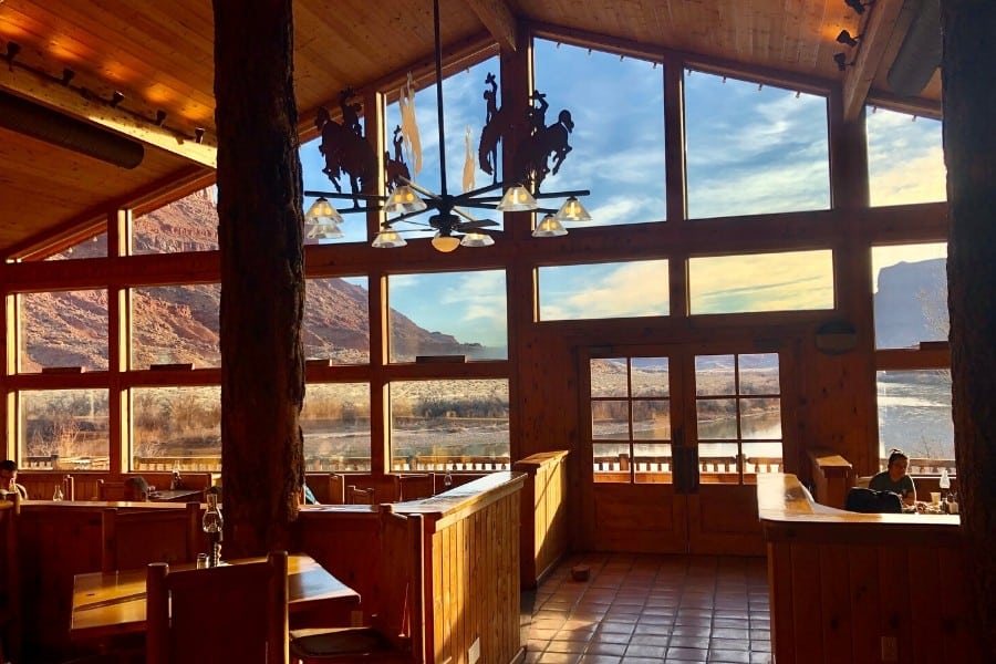 dining view red cliffs lodge