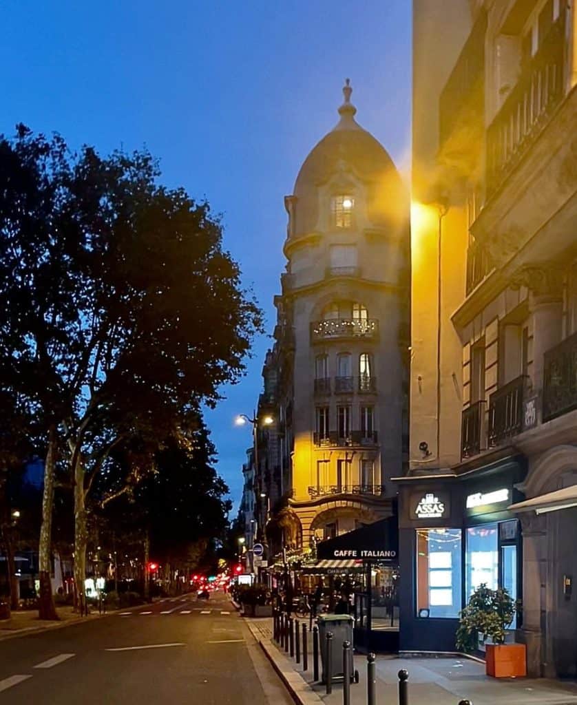 A Paris street at nighttime