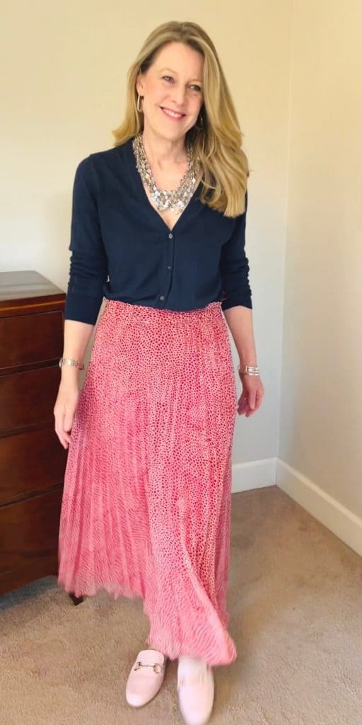 Spring capsule wardrobe evening outfit - maxi skirt and a navy sweater