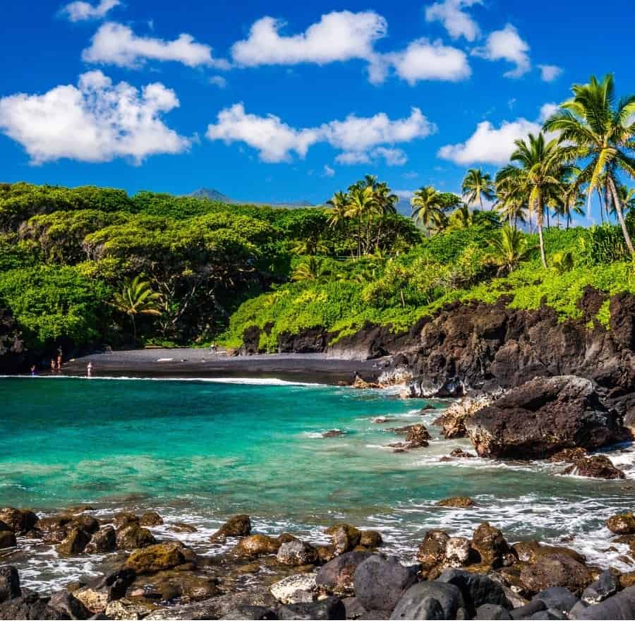 The view of the beach and ocean in Waianapapa State Park Maui